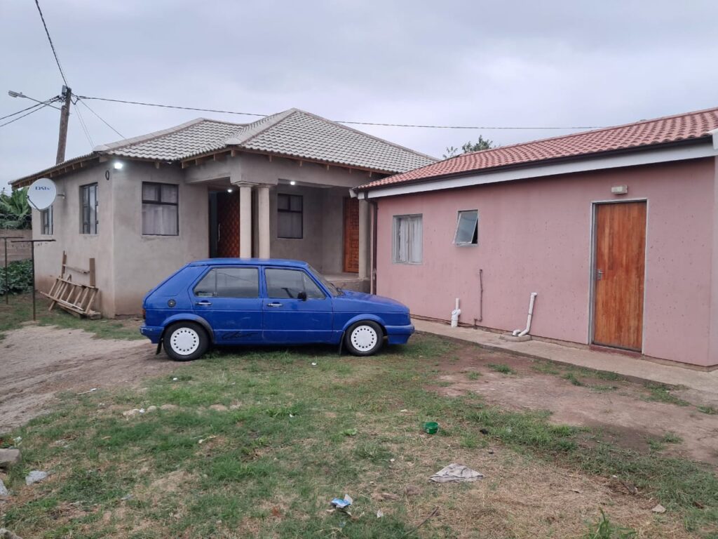 House in KWAPATA